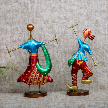 Traditional Punjabi folk dancers
